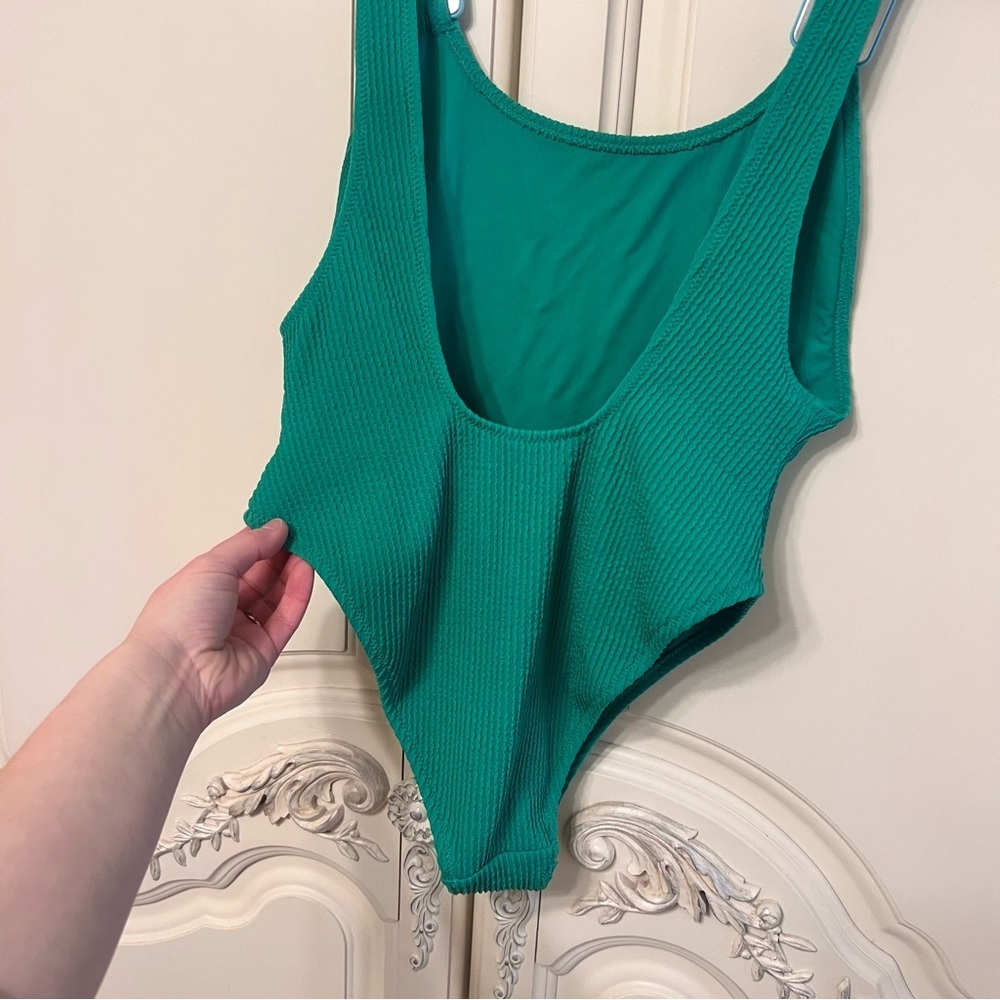 Aerie Scoop Cheekiest One-Piece Swimsuit, Crinkle Birthday, Kelly Green, Medium - Picture 13 of 13